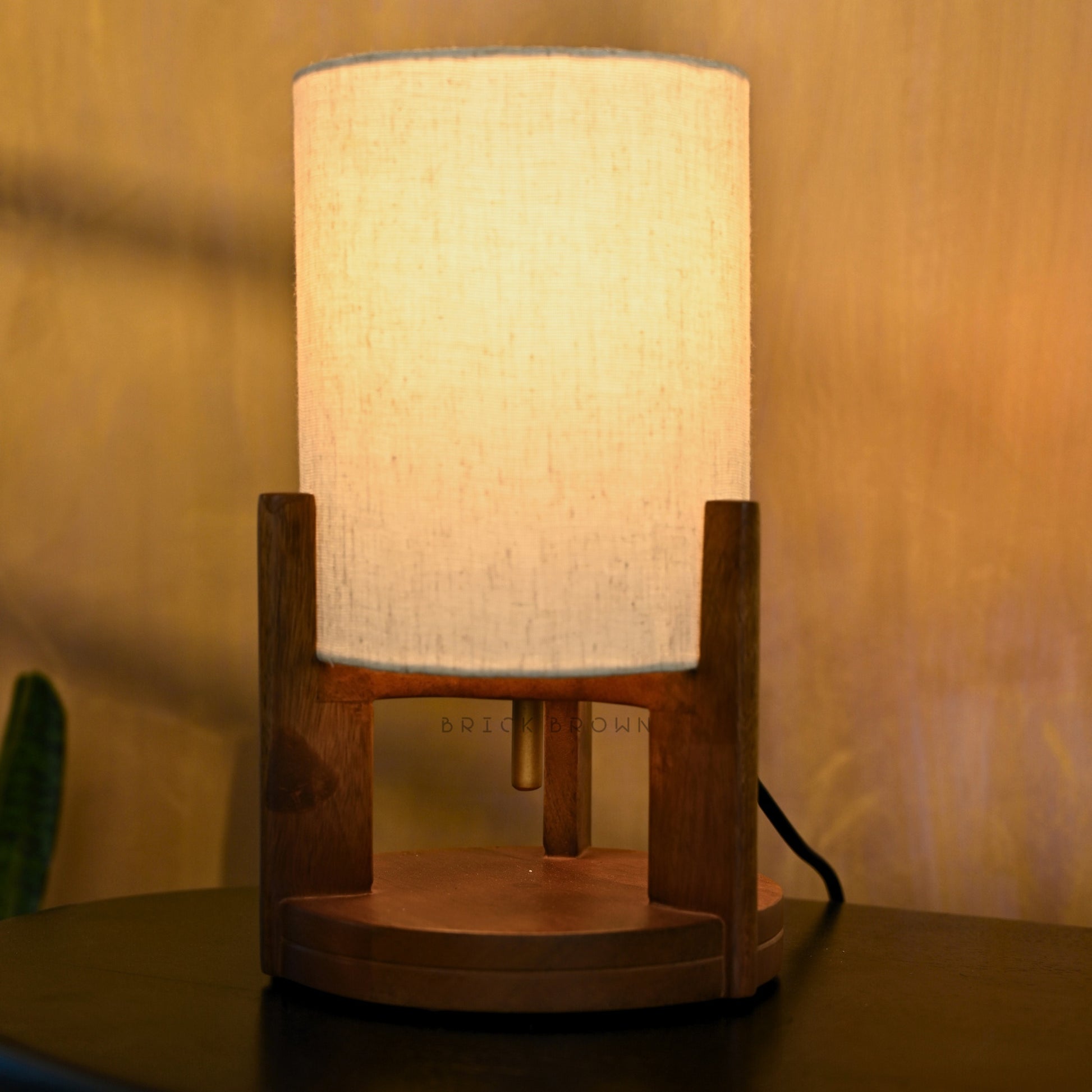 Lumo Table Lamp