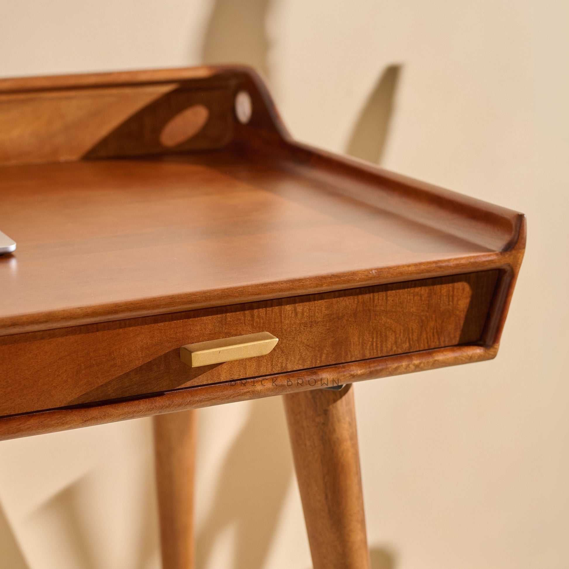 Muse Desk
