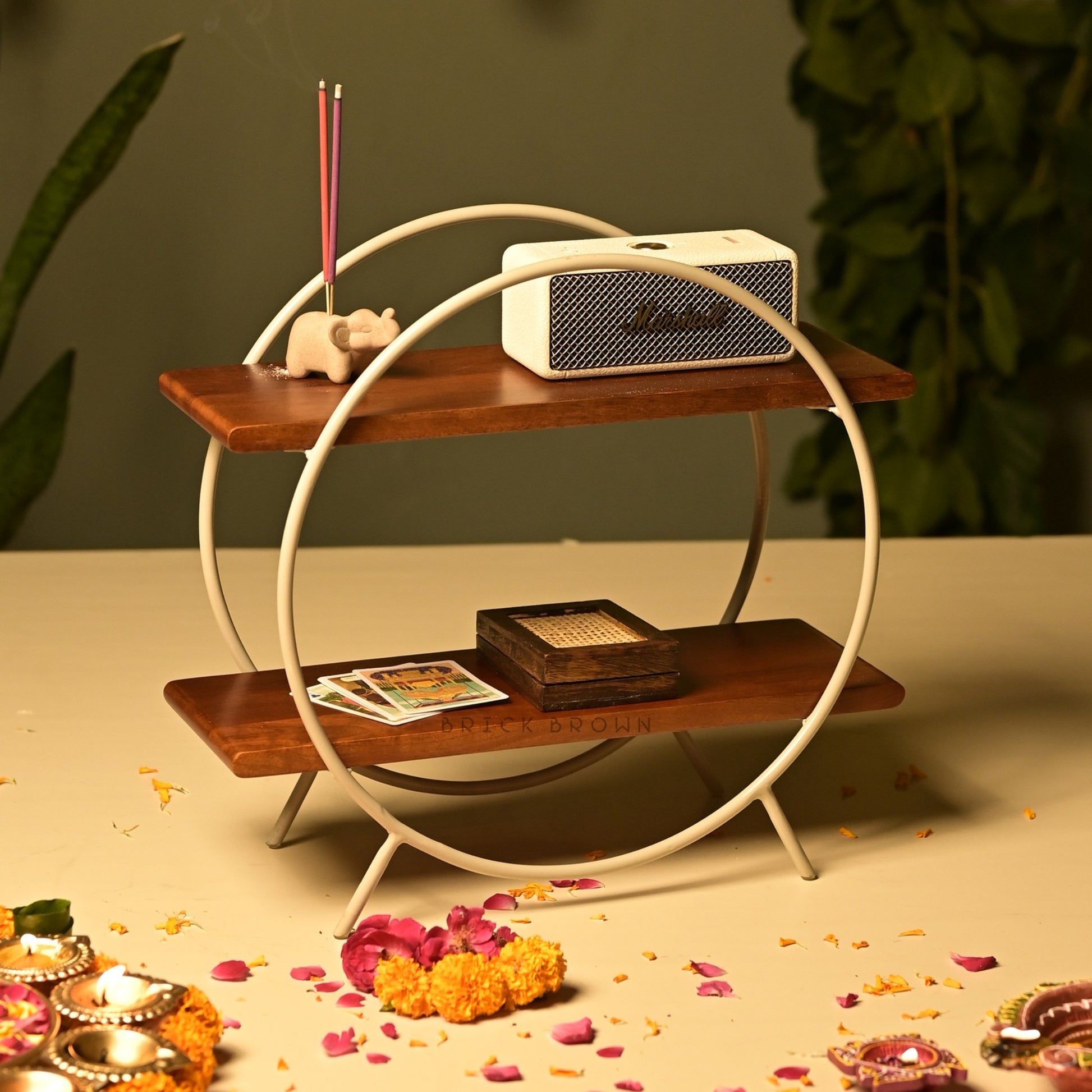 Pearl Circular Organizer from Mahogany Collection