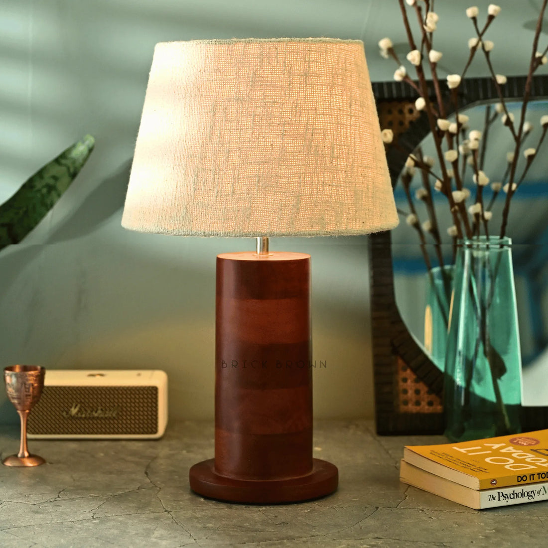 Rounded Twist Table Lamp