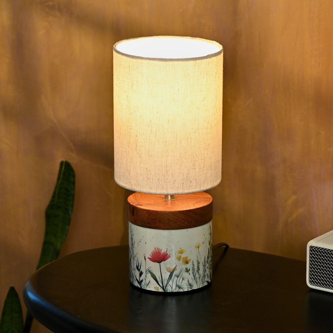 Lusha Table Lamp