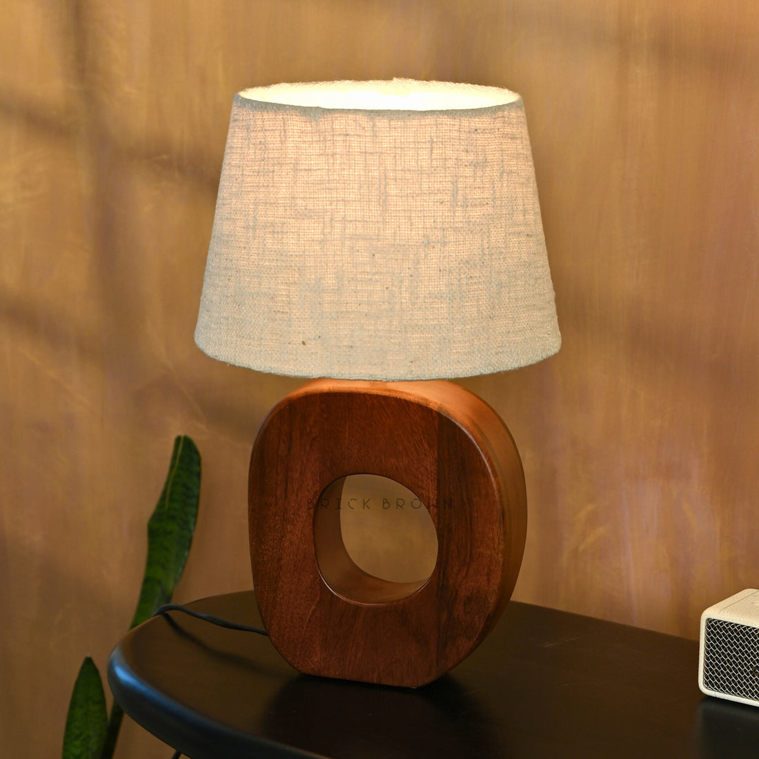 Ovia Table Lamp