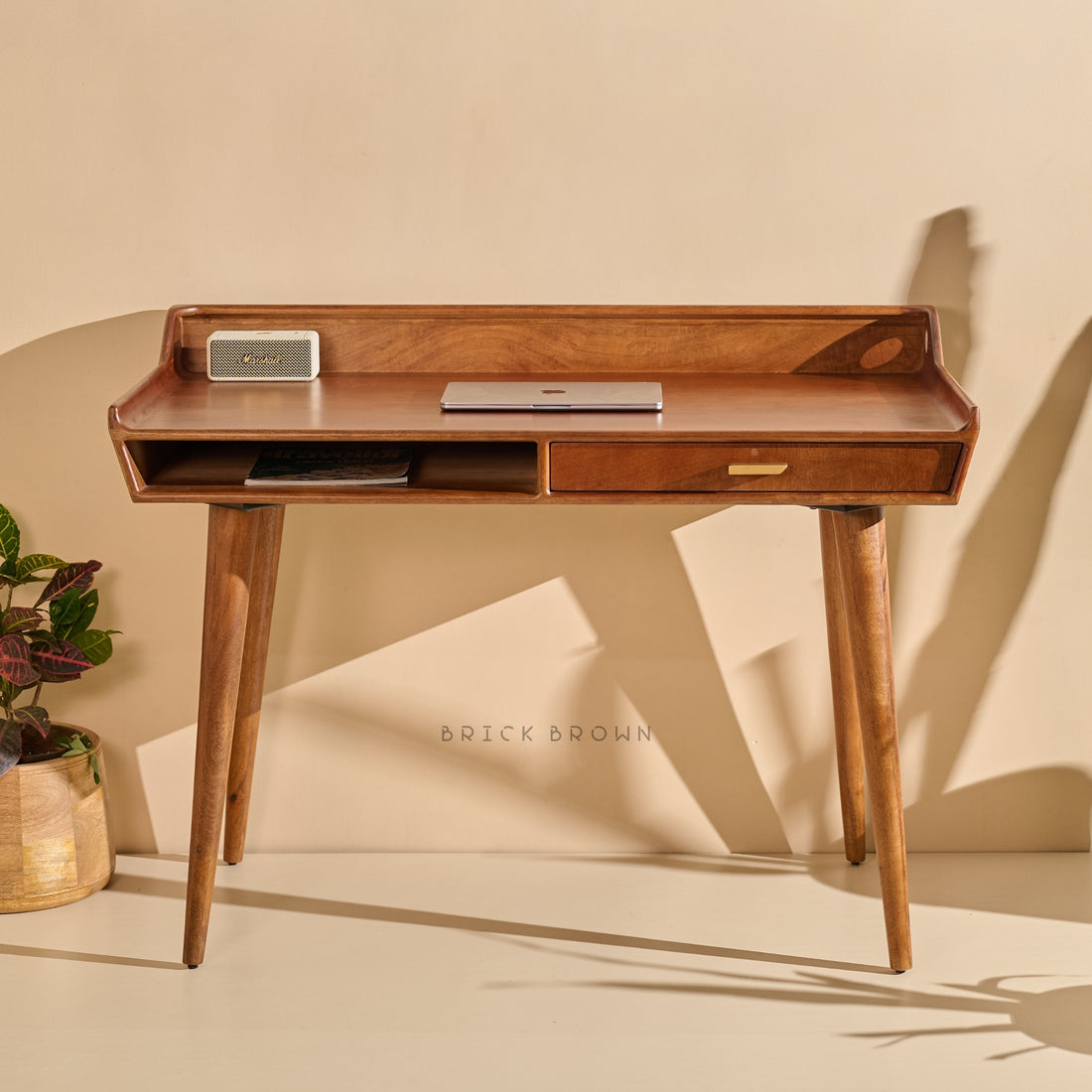 Muse Desk