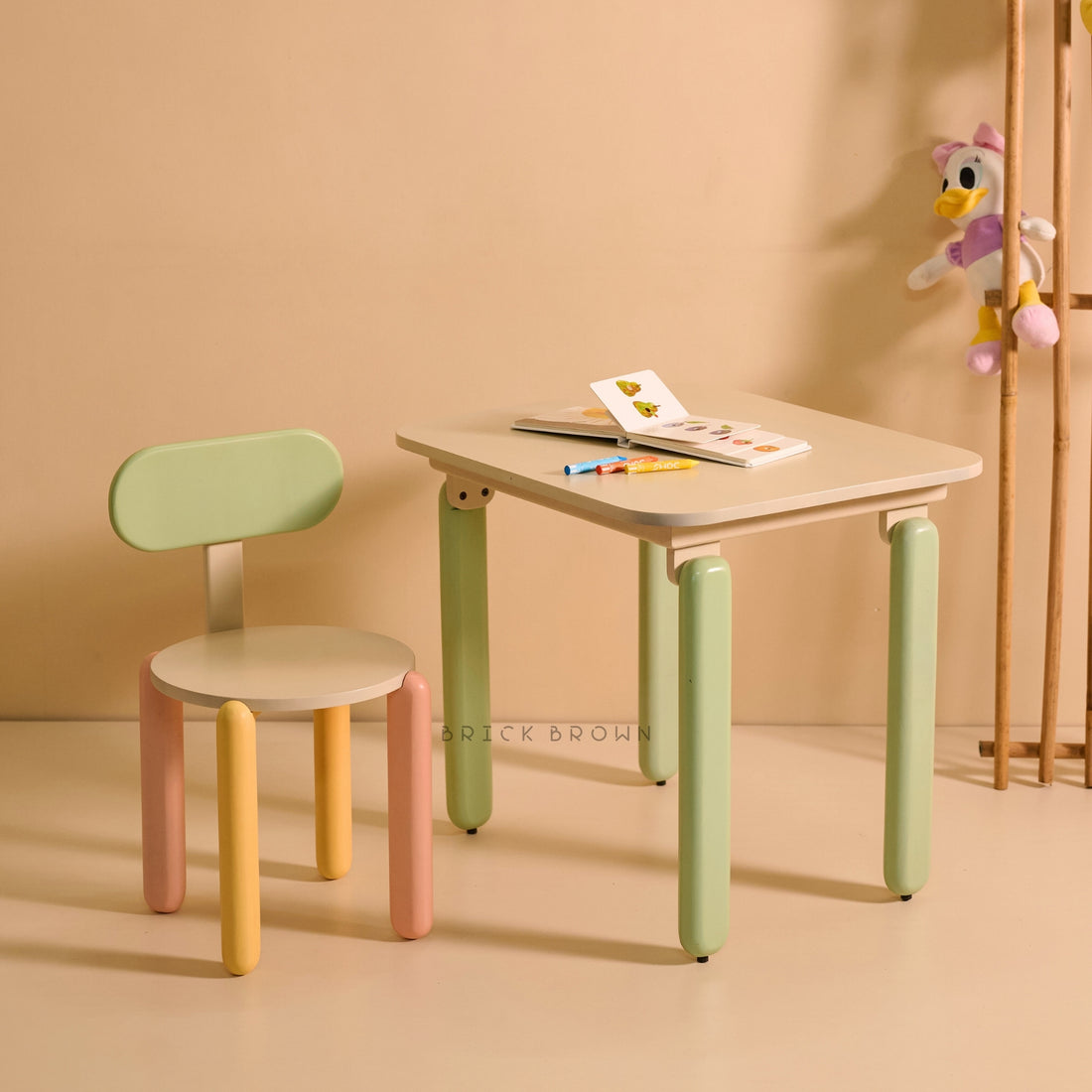 Bubblegum Desk with Chair