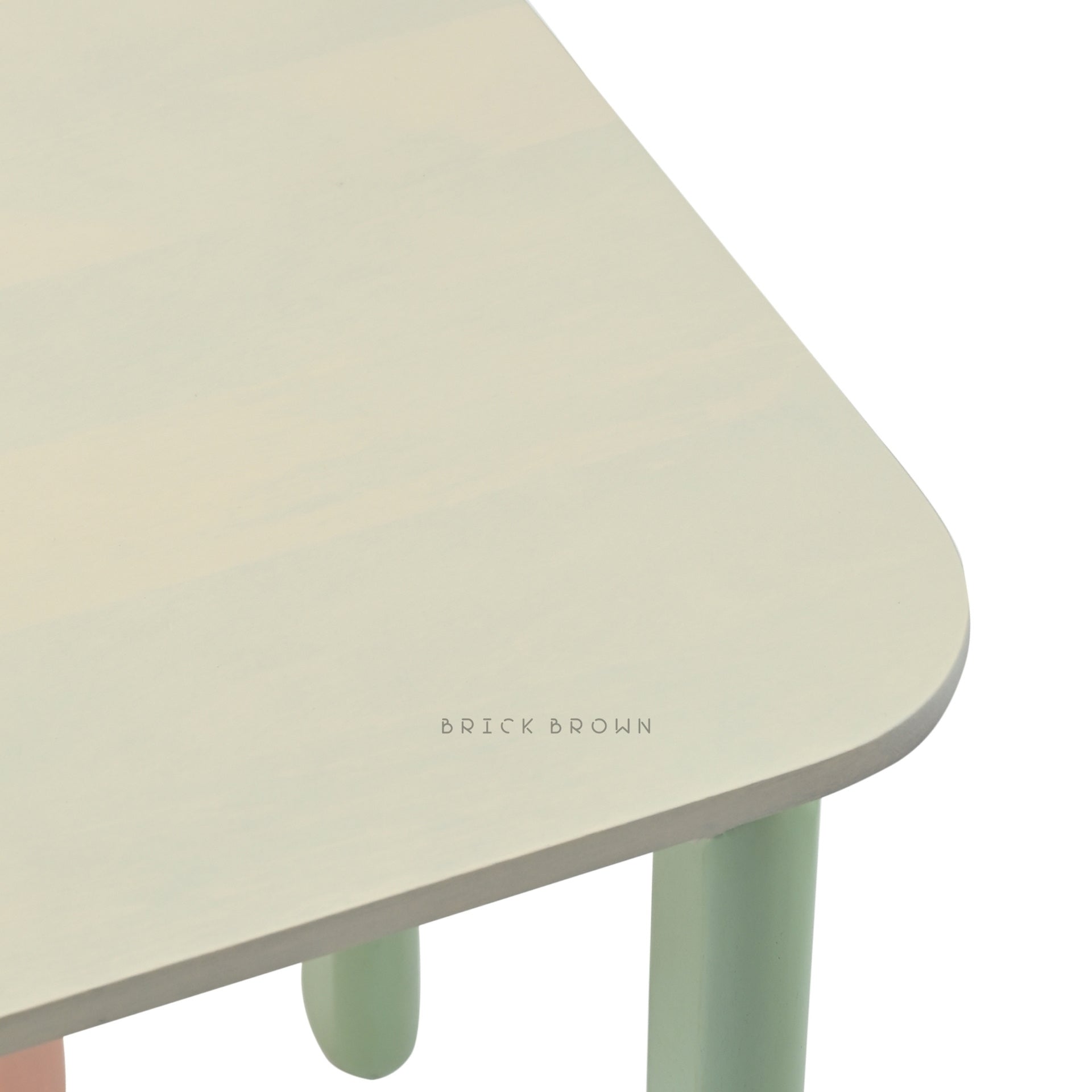 Bubblegum Desk with Chair