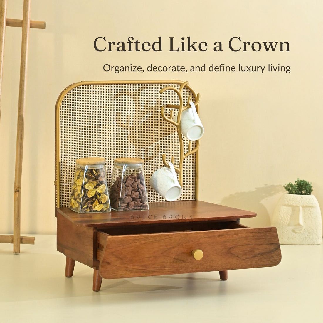 Regalia Organizer