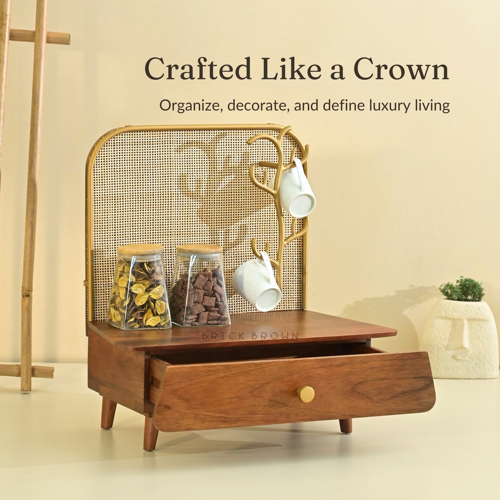 Regalia Organizer