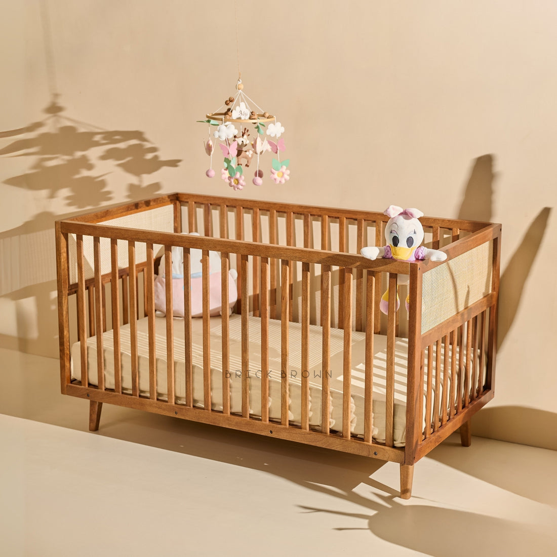DreamWeave Cot