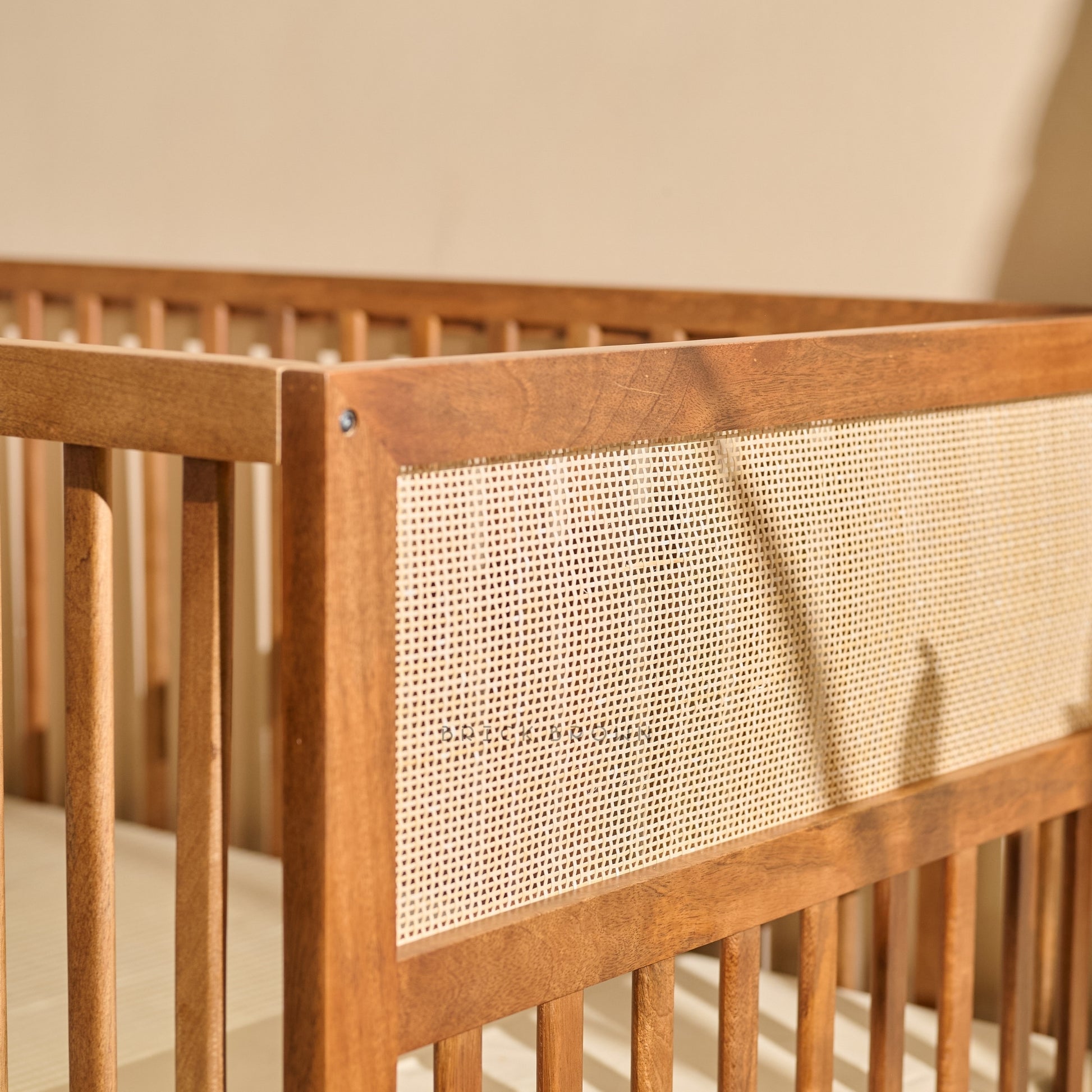 DreamWeave Cot