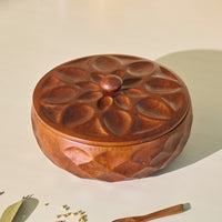 Saku Masala Box