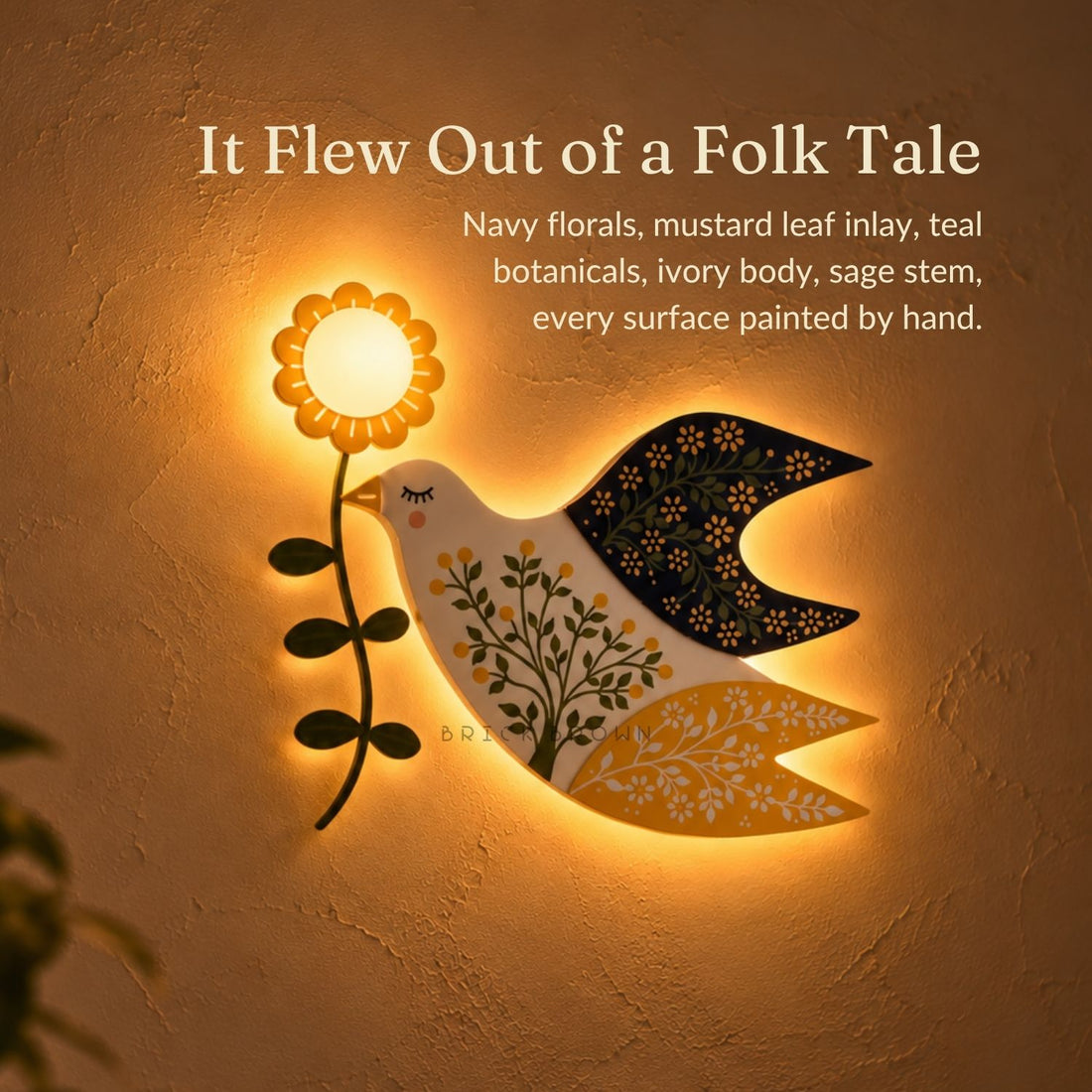 Lark Wall Light